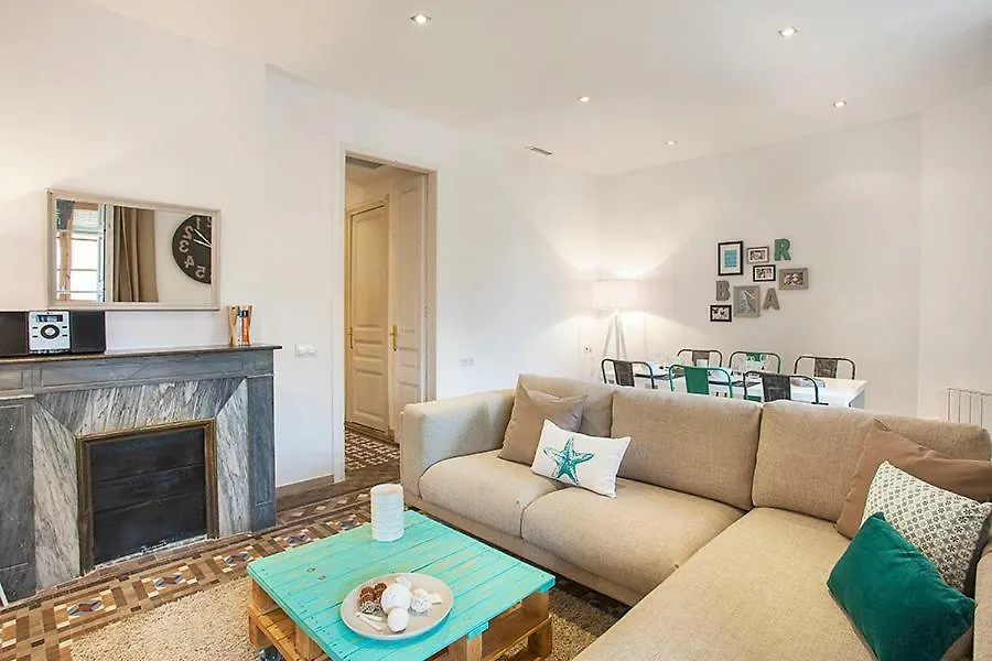 Grande And Authentic In Eixample With Central Ac, Mosaic Apartment Barcelona 0*,