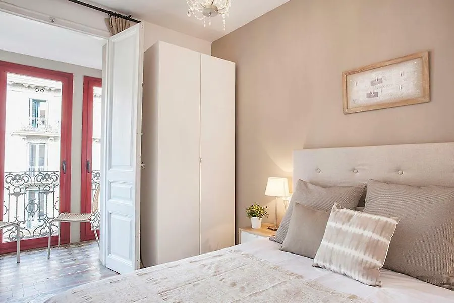 Grande And Authentic In Eixample With Central Ac, Mosaic Apartment Barcelona Spain